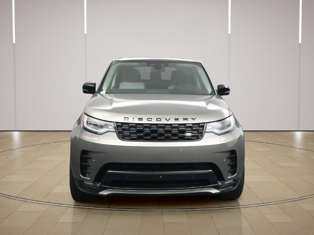 Used 2025 Land Rover Discovery Dynamic SE AWD/4WD image 25