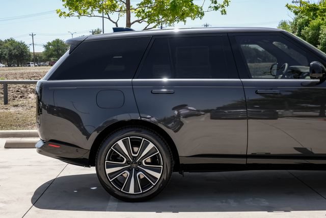 New 2026 Land Rover Range Rover SE AWD/4WD image 9