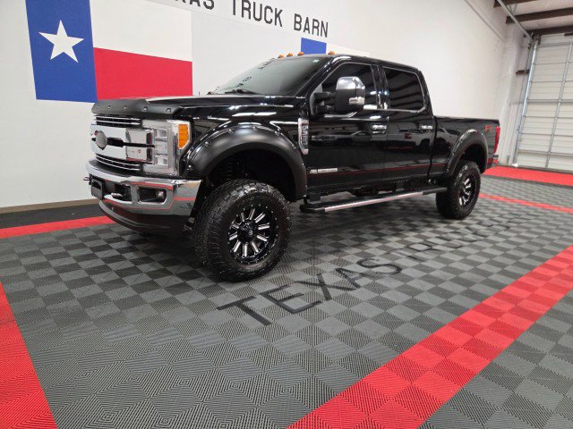 Used 2018 Ford F350 Lariat w/ Lariat Ultimate Package AWD/4WD image 2