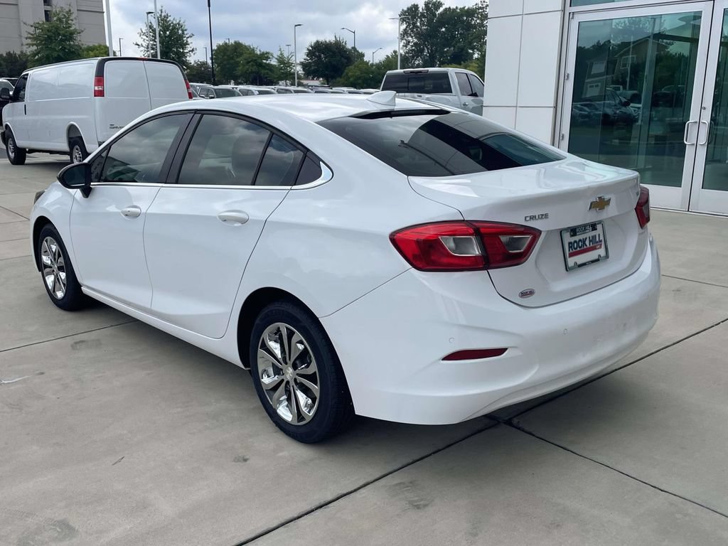 Used 2019 Chevrolet Cruze LT w/ Convenience Package FWD image 9