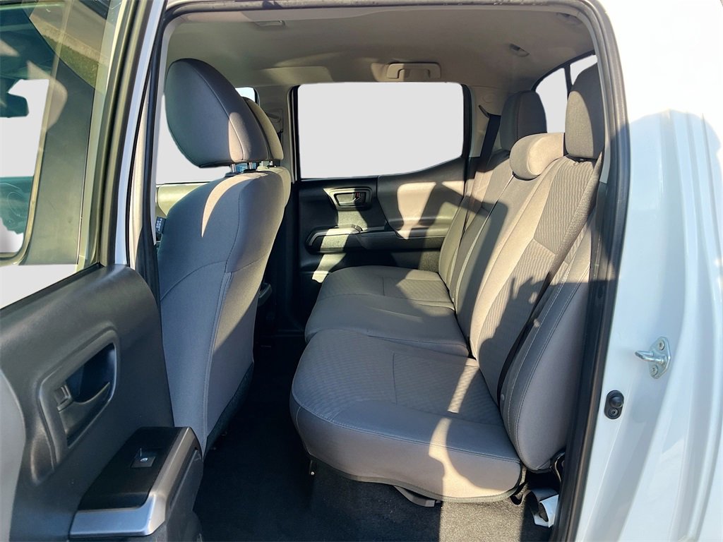 Used 2022 Toyota Tacoma SR5 w/ Technology Package image 23
