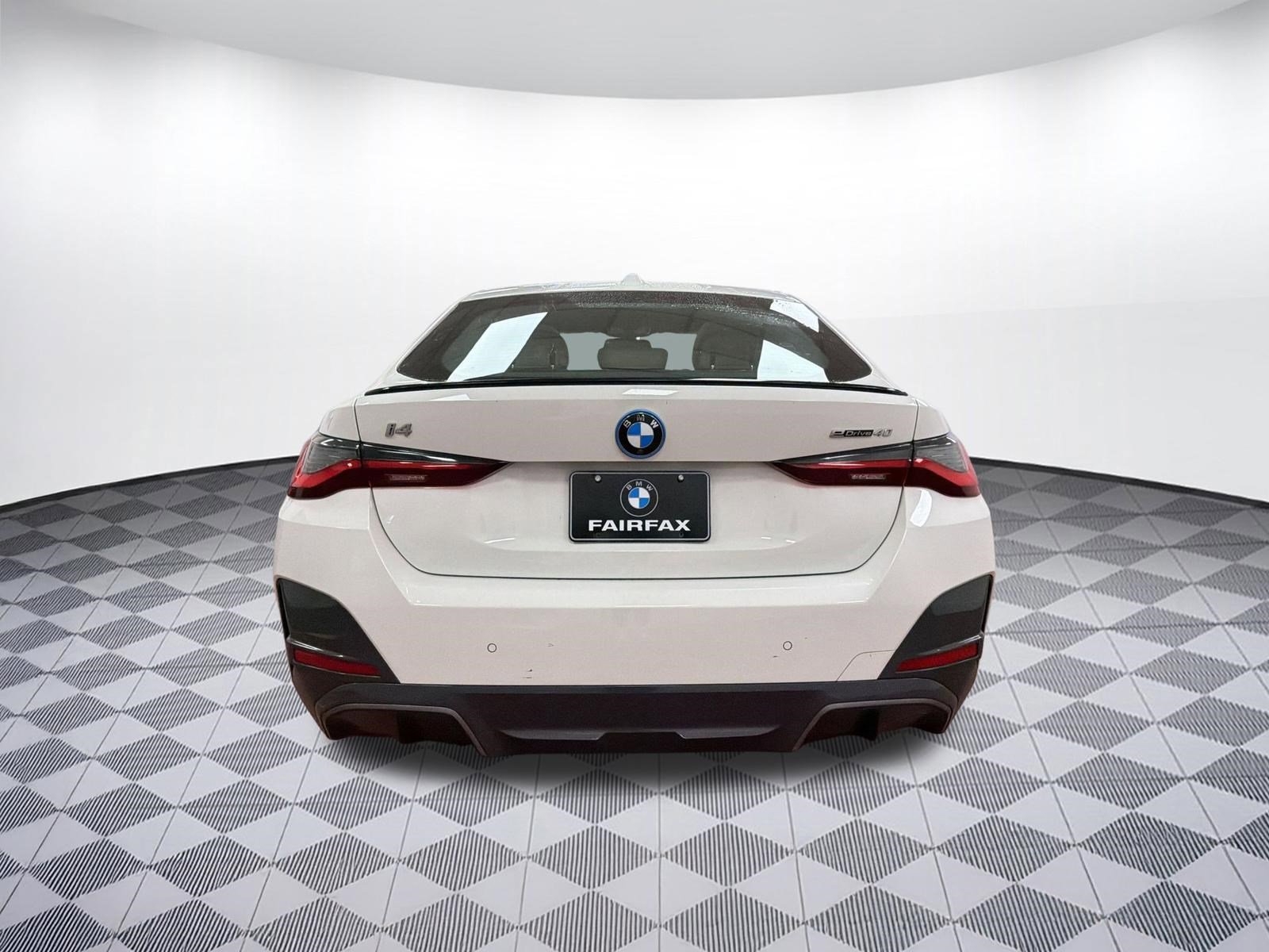 Certified 2024 BMW i4 eDrive40 w/ M Sport Package RWD image 10