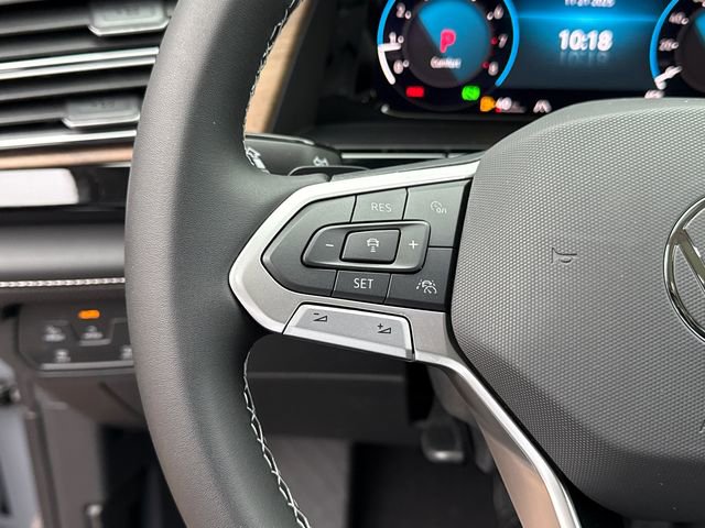 New 2026 Volkswagen Atlas SE w/ Panoramic Sunroof Package image 12