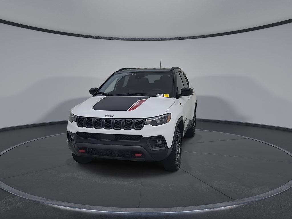 Certified 2026 Jeep Compass Trailhawk AWD/4WD image 8