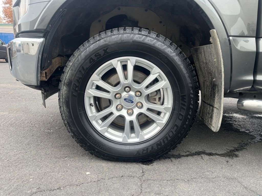 Used 2016 Ford F150 Lariat w/ Max Trailer Tow Package image 18