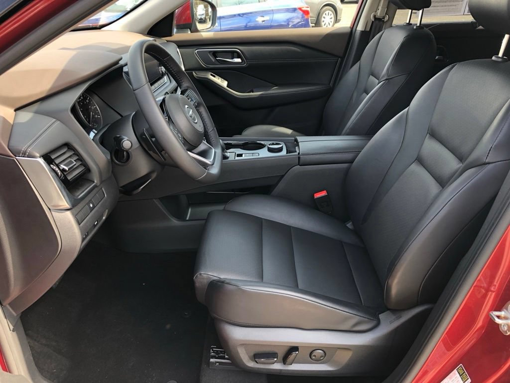 Certified 2023 Nissan Rogue SV w/ SV Premium B Package AWD/4WD image 7