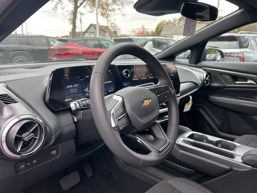 New 2026 Chevrolet Equinox EV LT image 11