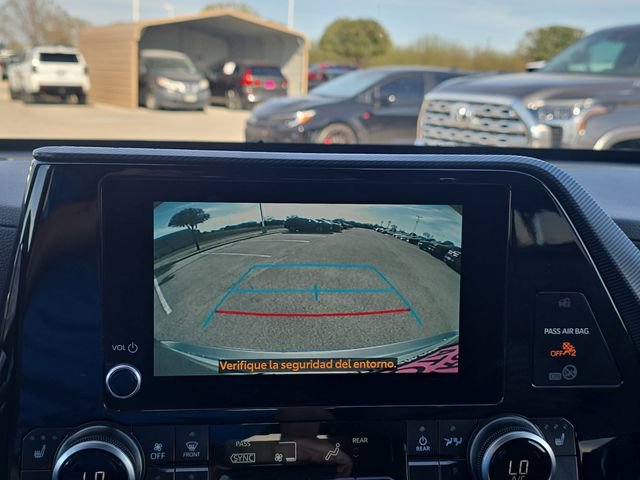 Used 2025 Toyota Highlander XSE AWD/4WD image 25