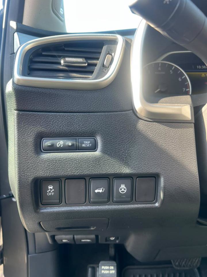 Used 2015 Nissan Murano Platinum w/ Platinum Technology Package AWD/4WD image 29