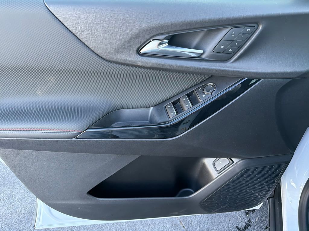 New 2026 Chevrolet Equinox RS image 10