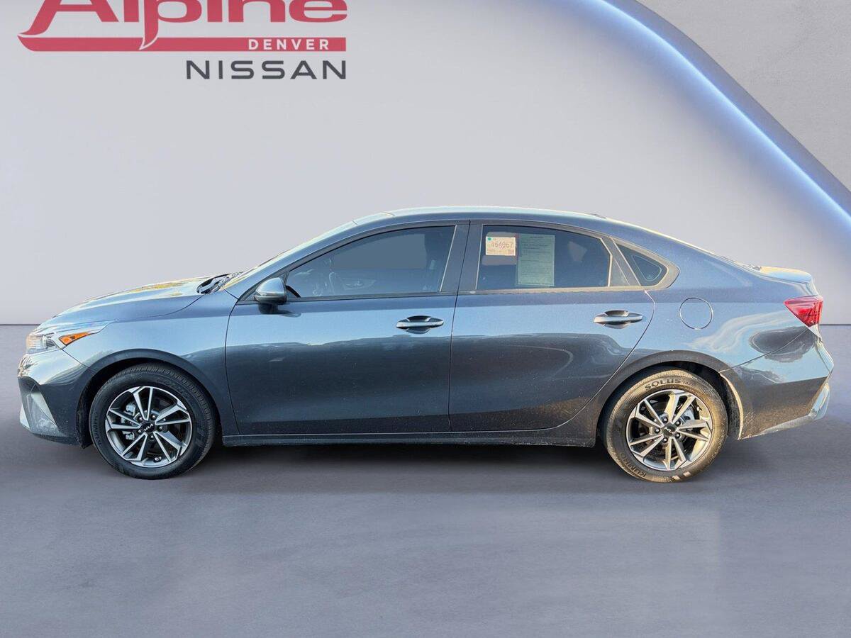 Used 2023 Kia Forte LXS FWD image 2
