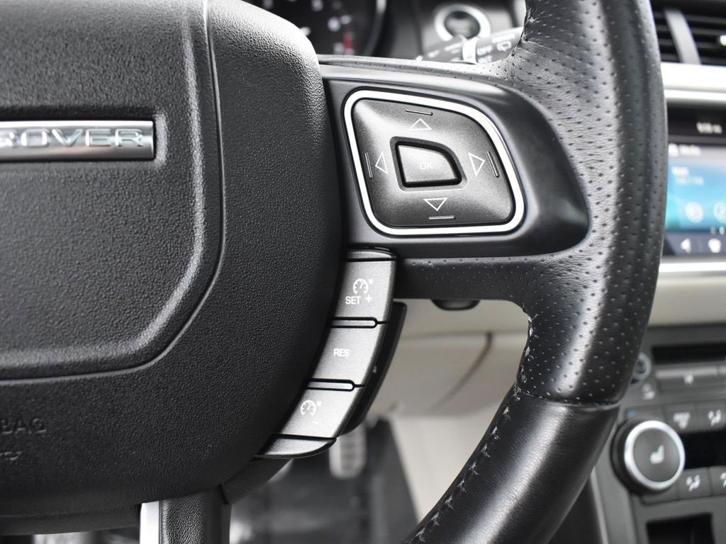 Used 2019 Land Rover Range Rover Evoque HSE Dynamic image 24