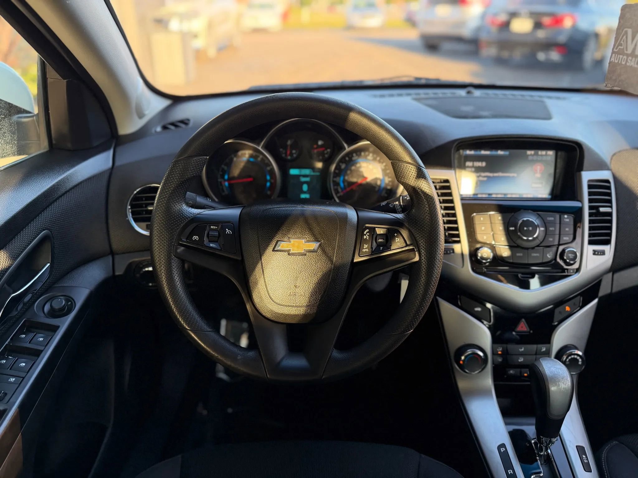 Used 2015 Chevrolet Cruze LT image 10