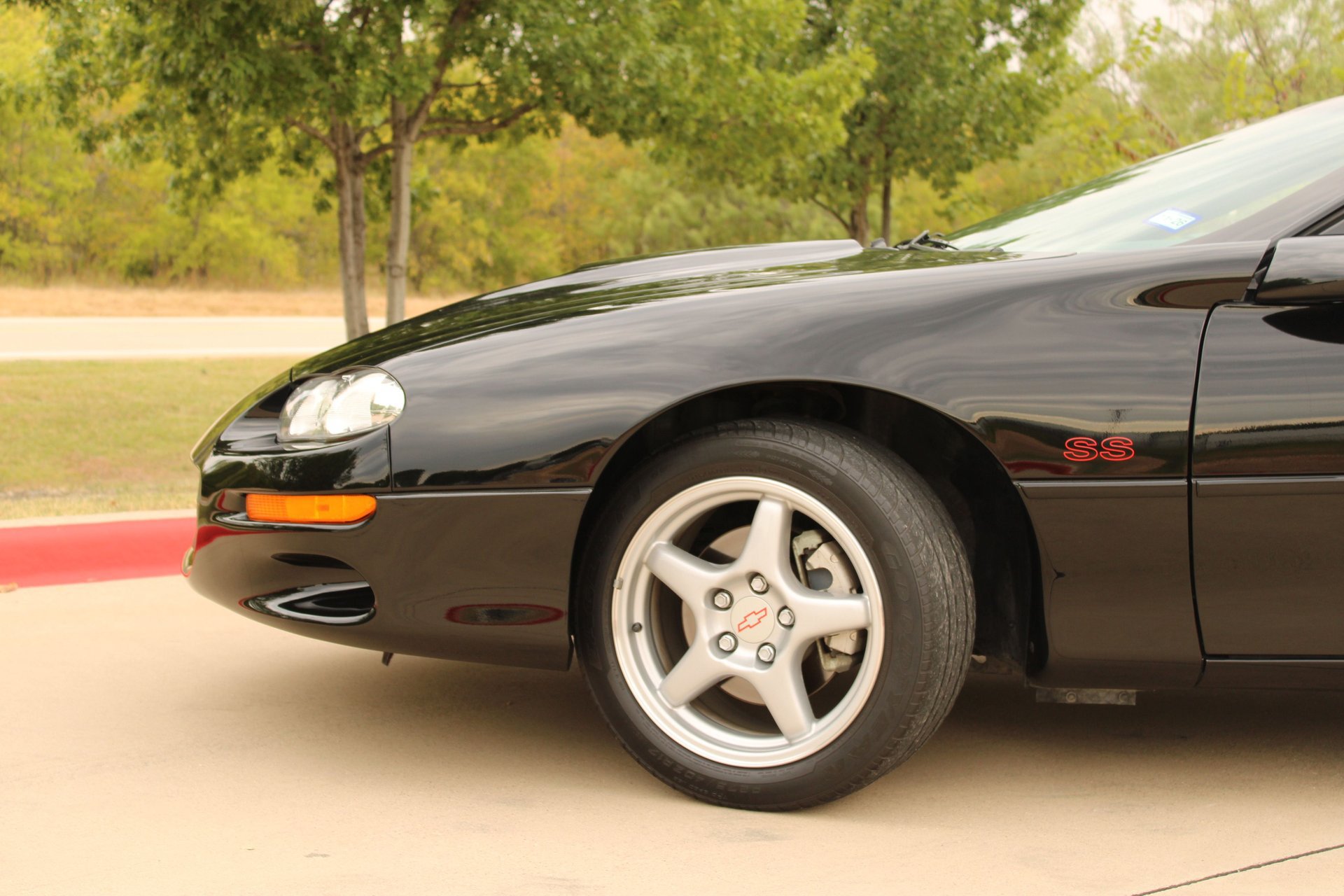 Used 1999 Chevrolet Camaro Z28 w/ SS Performance/Appearance Pkg RWD image 26