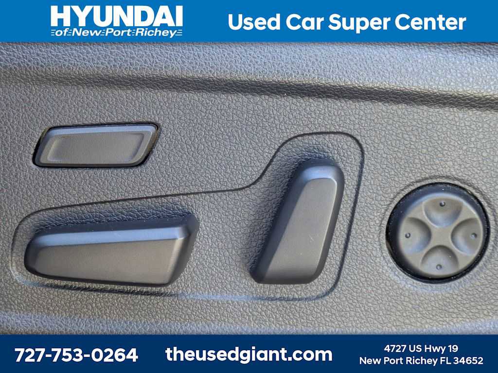 Used 2019 Hyundai Santa Fe FWD image 24