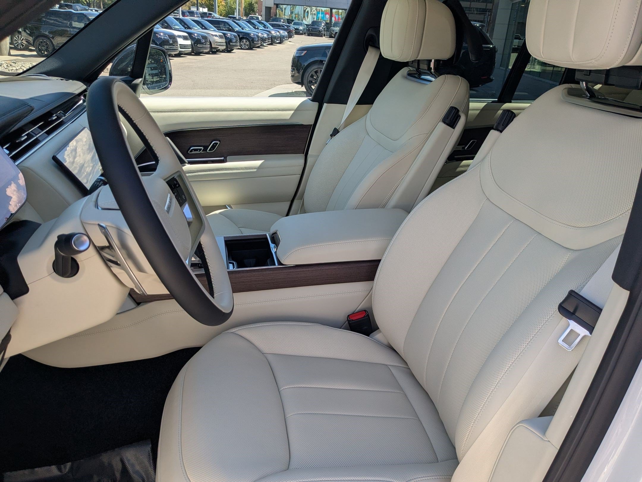 New 2026 Land Rover Range Rover SE AWD/4WD image 24