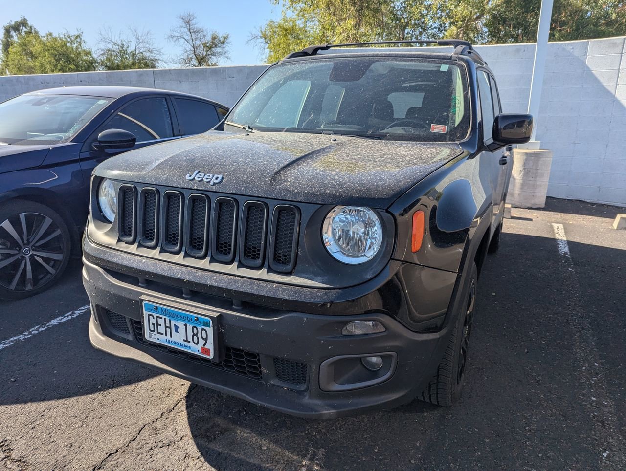 Used 2016 Jeep Renegade Latitude w/ Popular Equipment Group AWD/4WD image 2