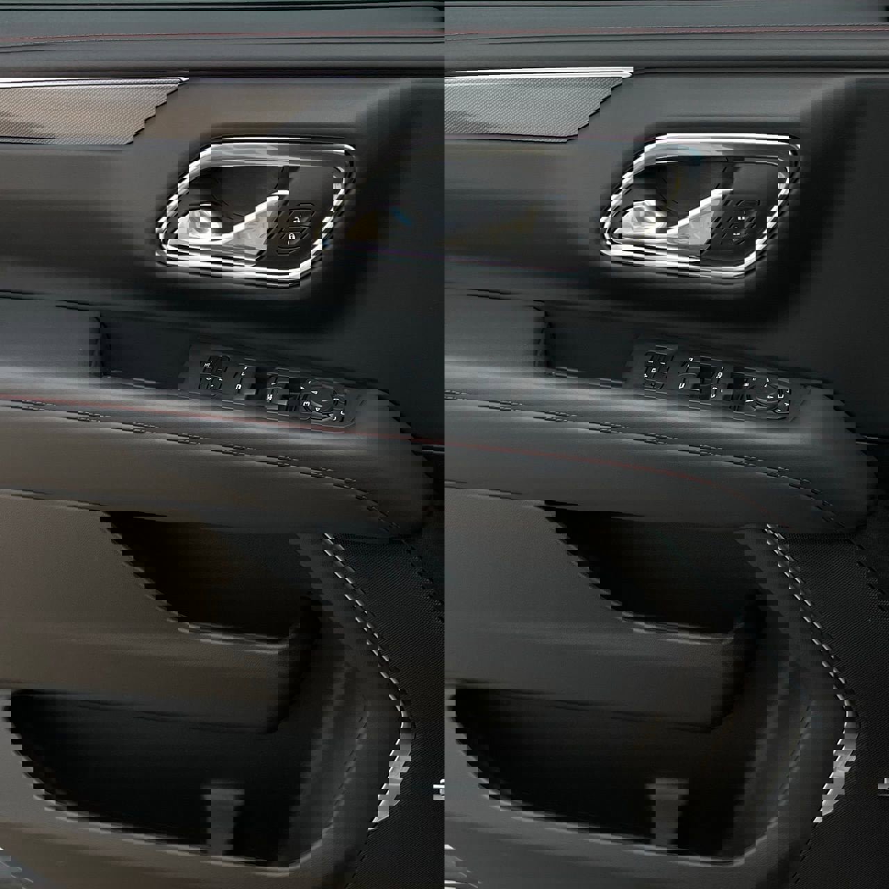 Used 2024 Chevrolet Tahoe RST w/ Luxury Package image 21