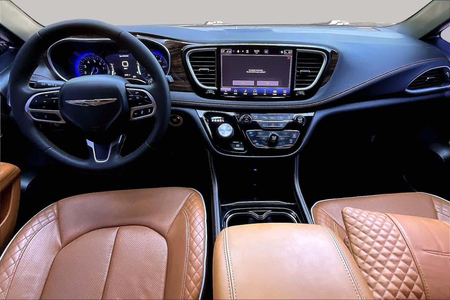 Used 2022 Chrysler Pacifica Pinnacle AWD/4WD image 16