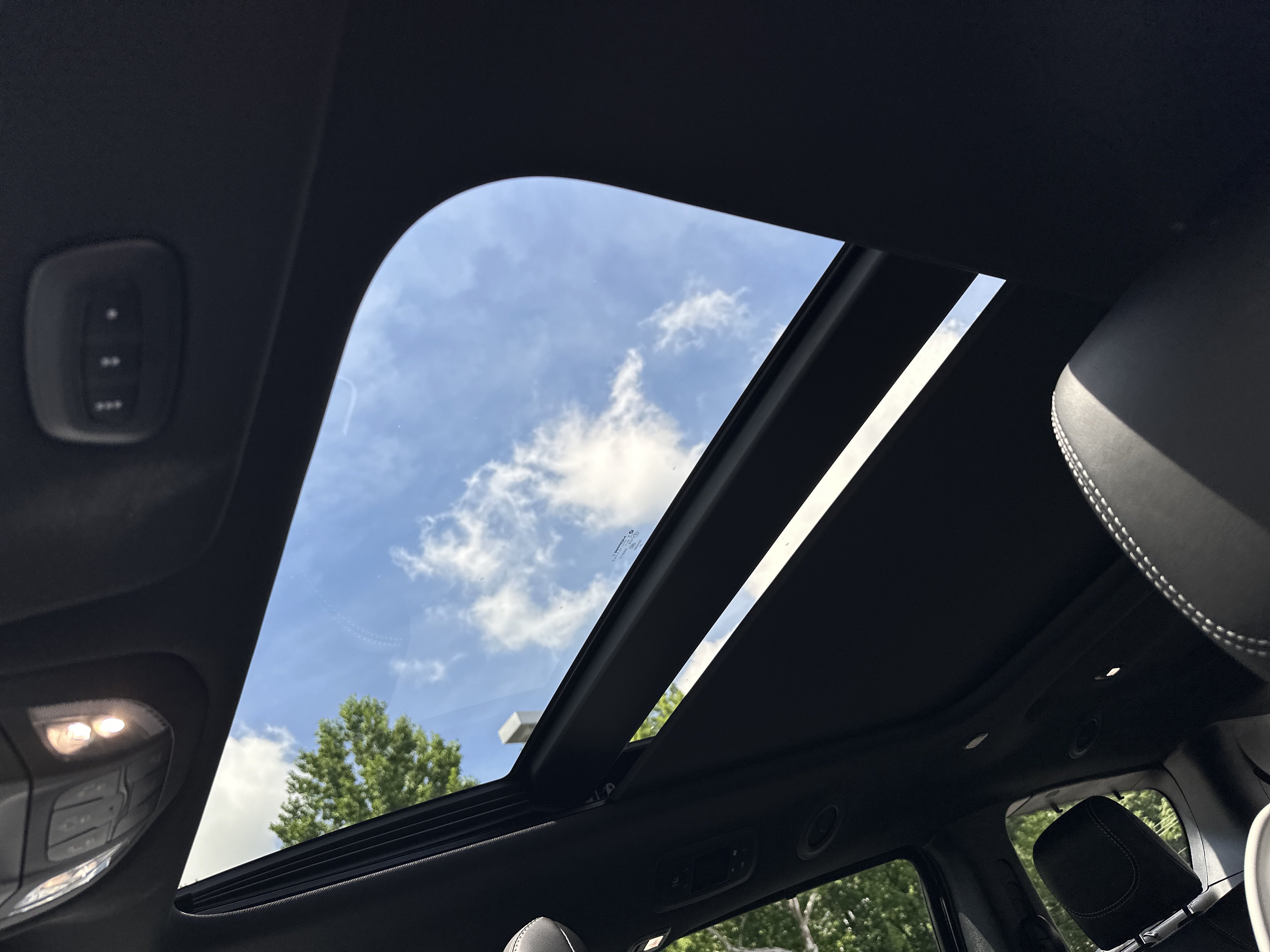 New 2027 Chrysler Pacifica Limited FWD image 27