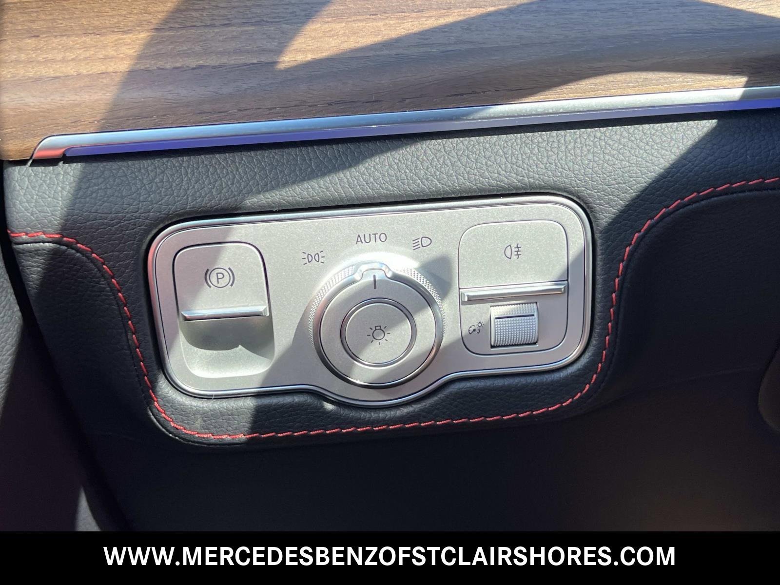New 2026 Mercedes-Benz GLE 53 AMG 4MATIC image 33
