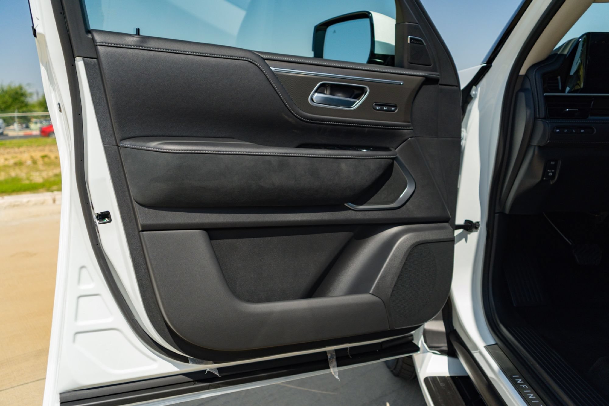 New 2027 INFINITI QX80 Luxe RWD image 19
