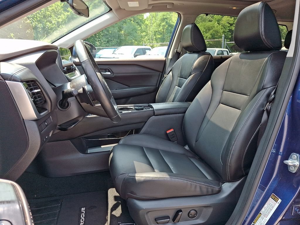 Certified 2023 Nissan Rogue SL w/ SL Premium Package AWD/4WD image 15