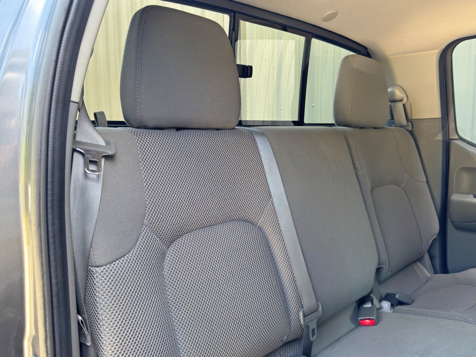 Used 2020 Nissan Frontier SV w/ Midnight Edition Floor Mats RWD image 32