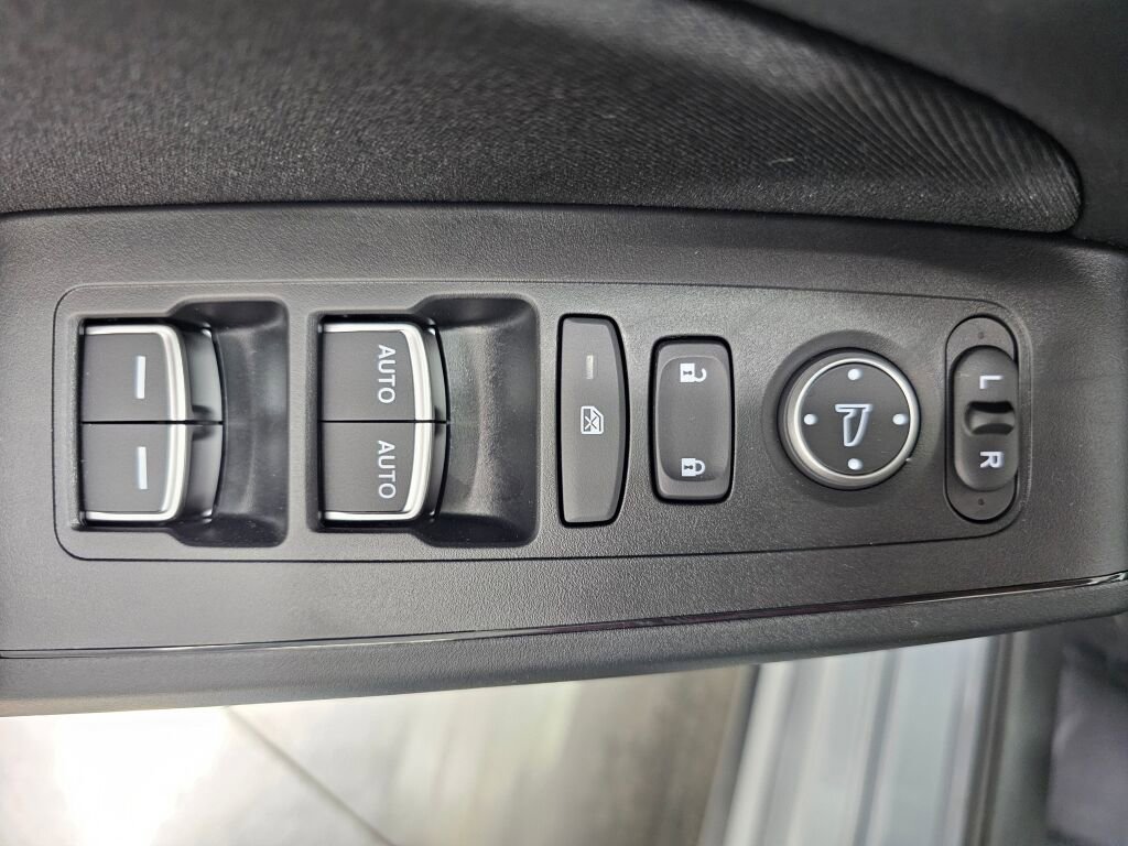 Used 2025 Honda Civic Sport image 28