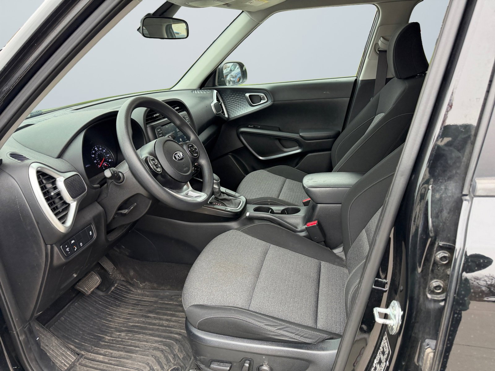 Used 2021 Kia Soul S image 10