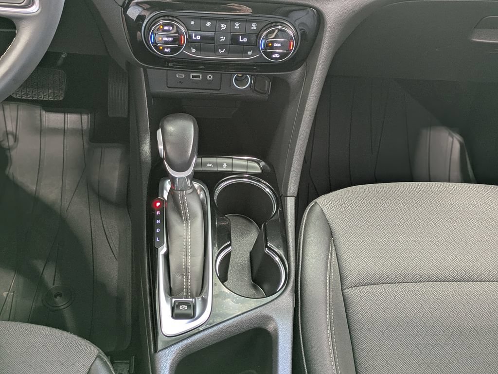 Used 2022 Buick Encore GX Select w/ Sport Touring Package FWD image 10