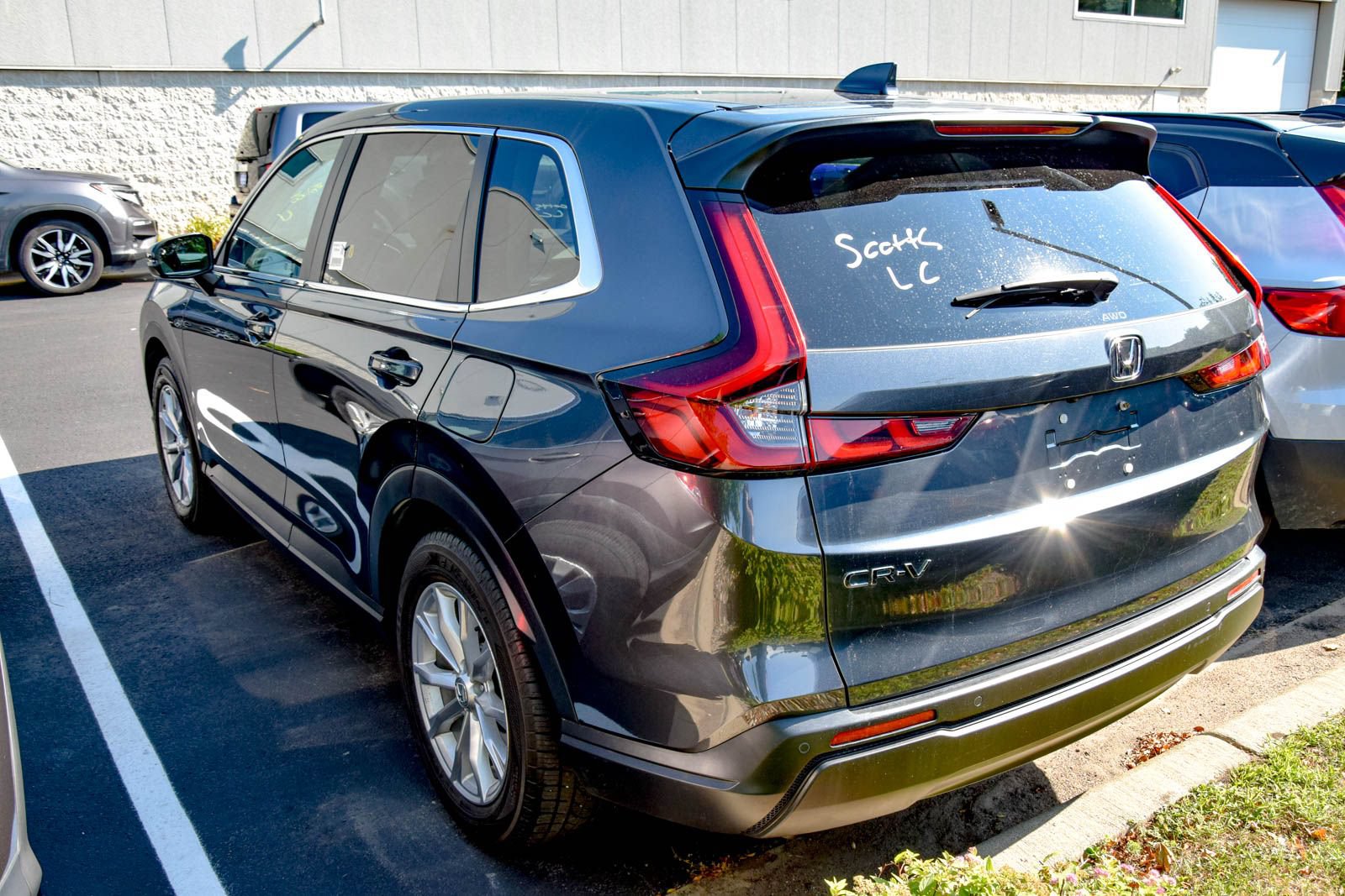 Used 2024 Honda CR-V EX-L image 7
