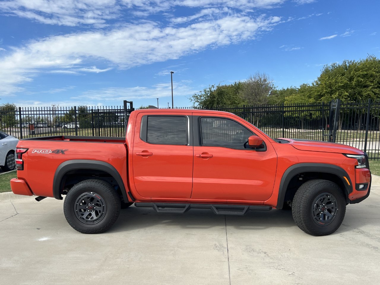 Used 2025 Nissan Frontier PRO-4X w/ Interior Protection Package AWD/4WD image 3