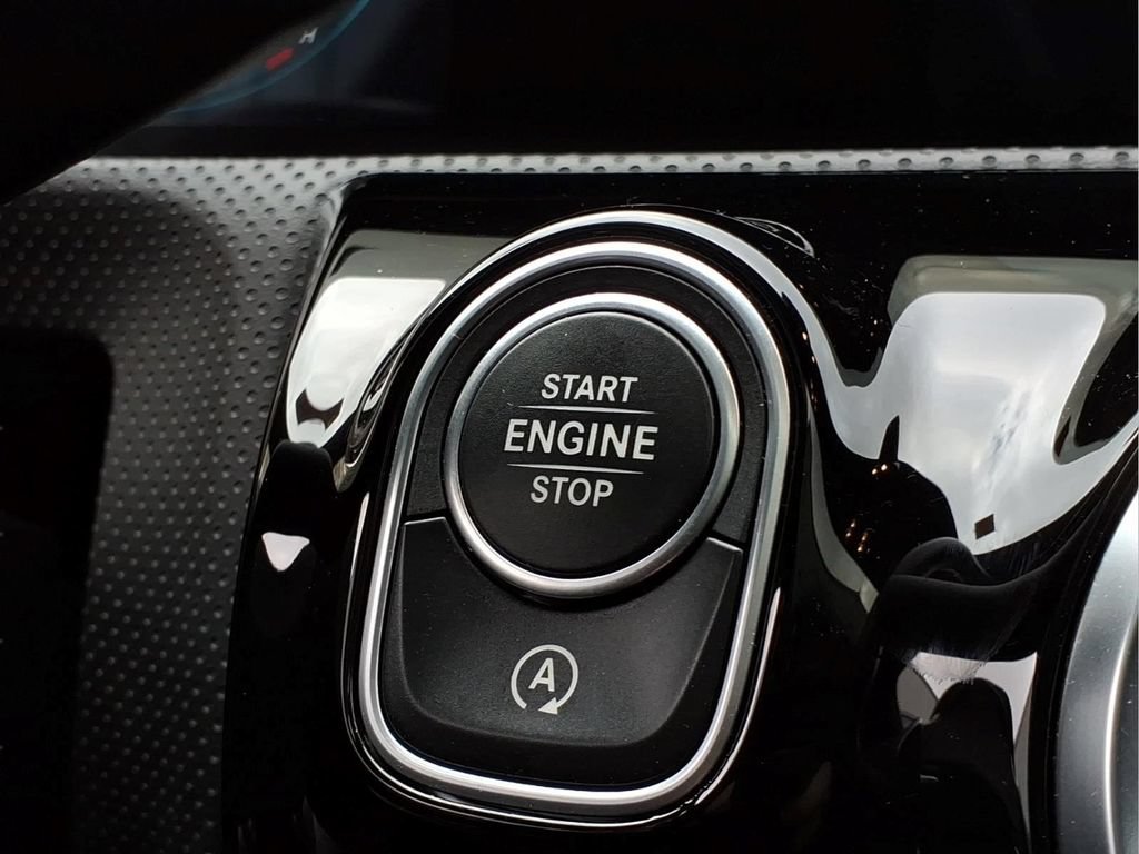 Used 2022 Mercedes-Benz CLA 250 image 29