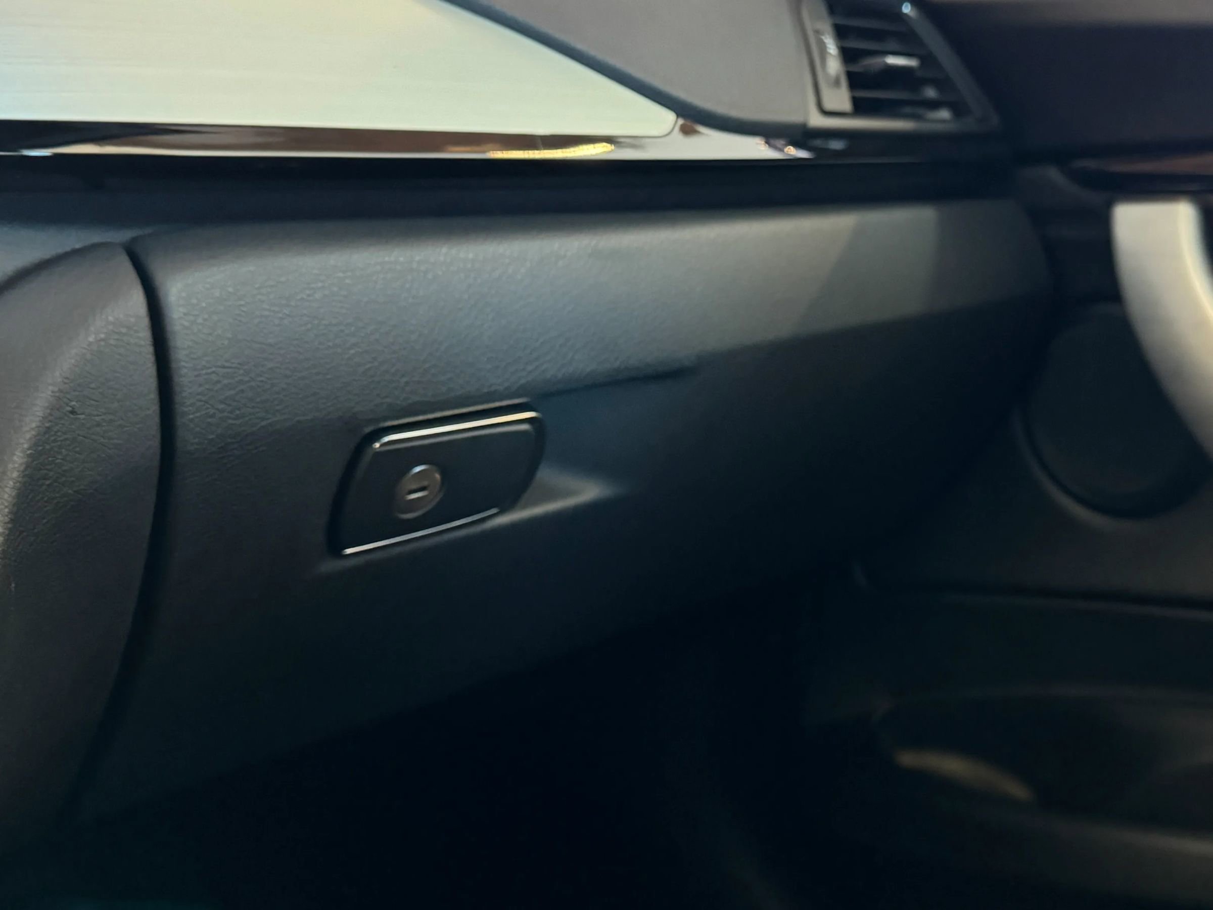 Used 2016 BMW 328i Gran Turismo xDrive image 22