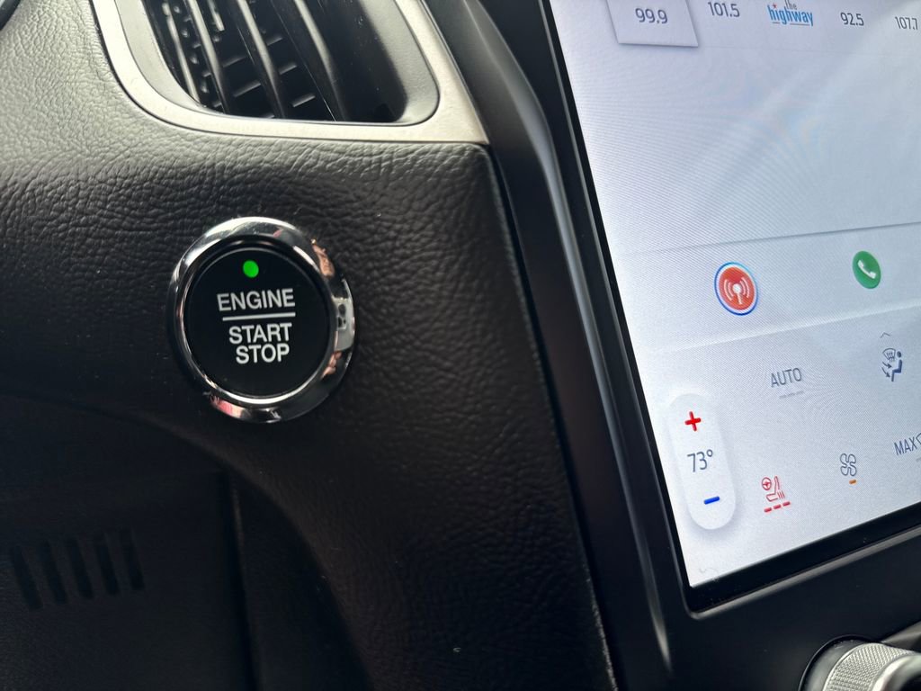 Used 2023 Ford Edge ST-Line AWD/4WD image 32