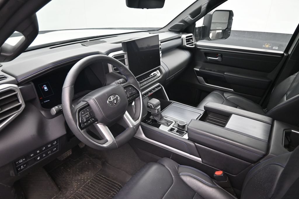 Used 2025 Toyota Sequoia Platinum AWD/4WD image 20