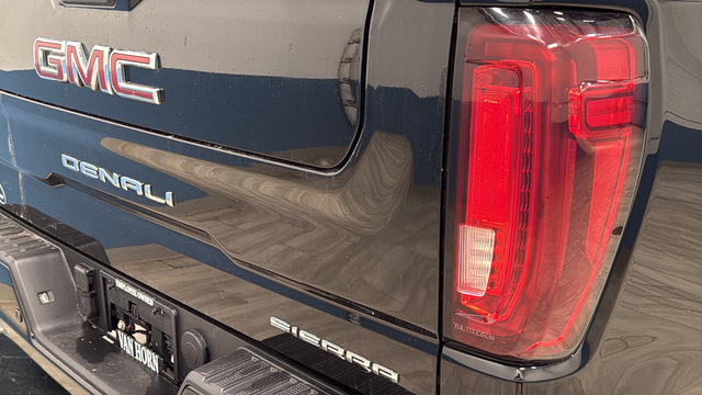 Used 2024 GMC Sierra 1500 Denali w/ Technology Package AWD/4WD image 40