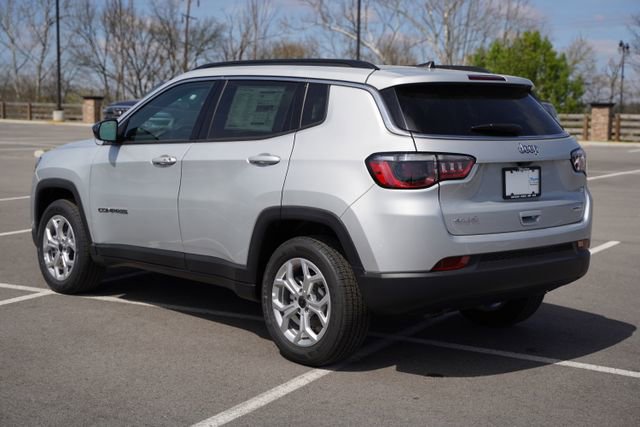 New 2026 Jeep Compass Latitude w/ Driver Assistance Group image 5