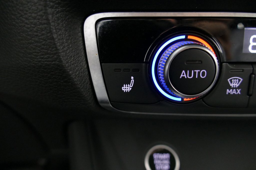 Used 2023 Audi Q3 2.0T Premium image 19