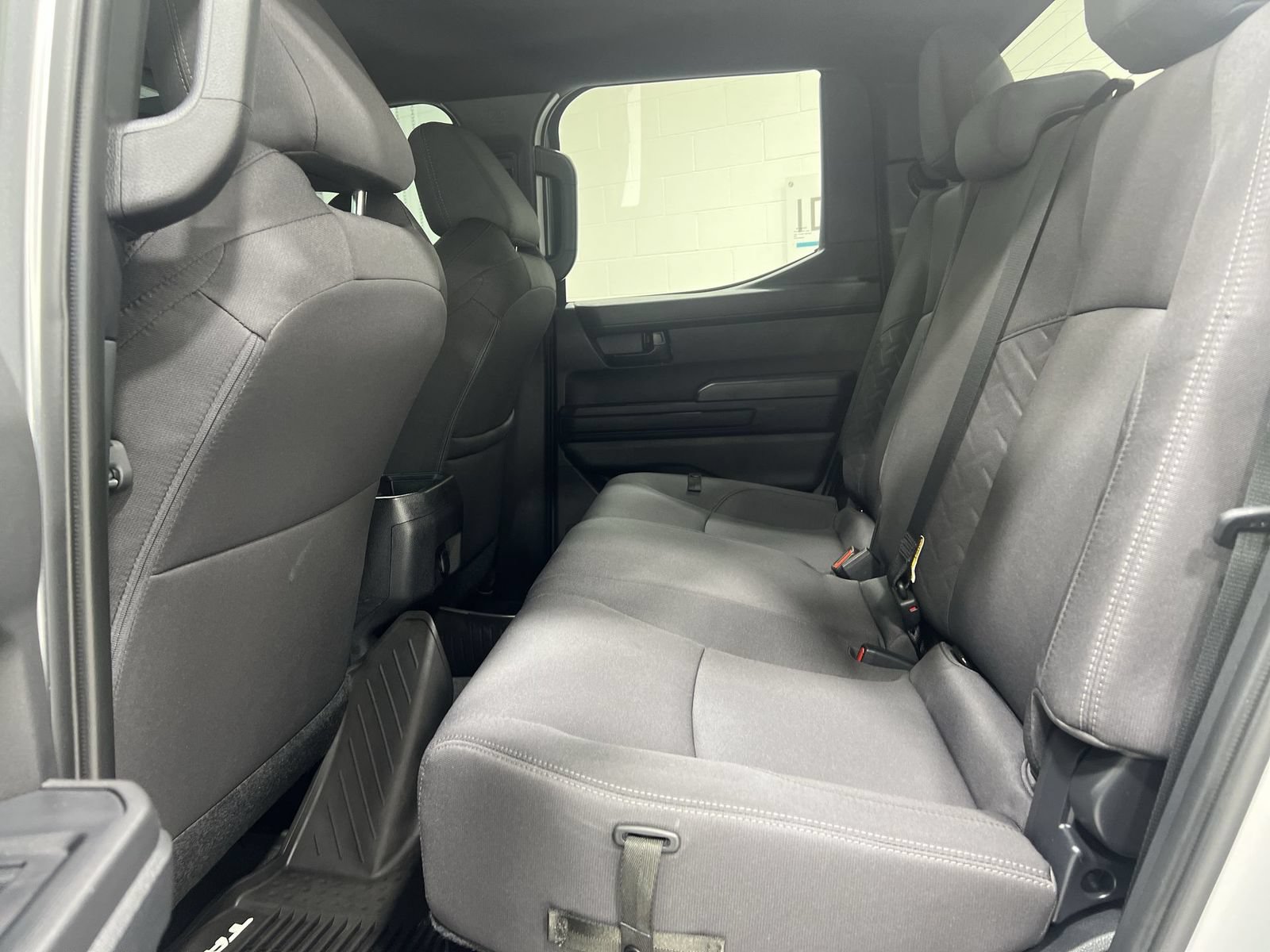Used 2025 Toyota Tacoma SR5 AWD/4WD image 21