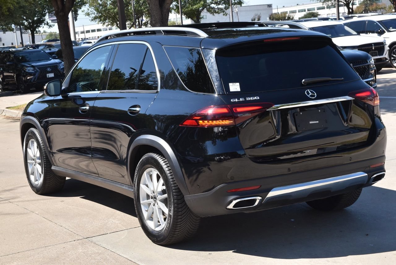 Used 2025 Mercedes-Benz GLE 350 4MATIC w/ Driver Assistance Package image 10