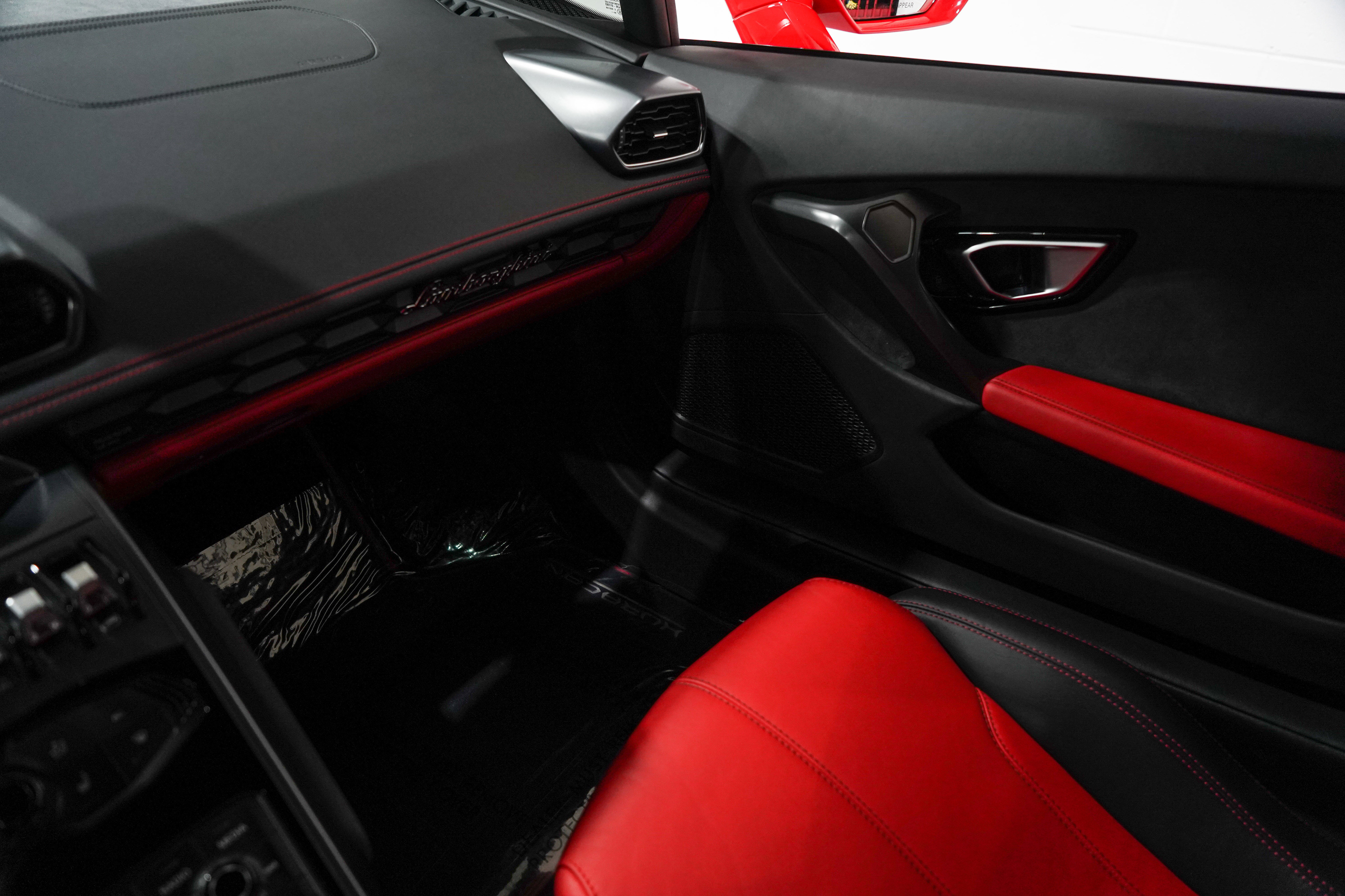 Used 2015 Lamborghini Huracan LP 610-4 AWD/4WD image 13