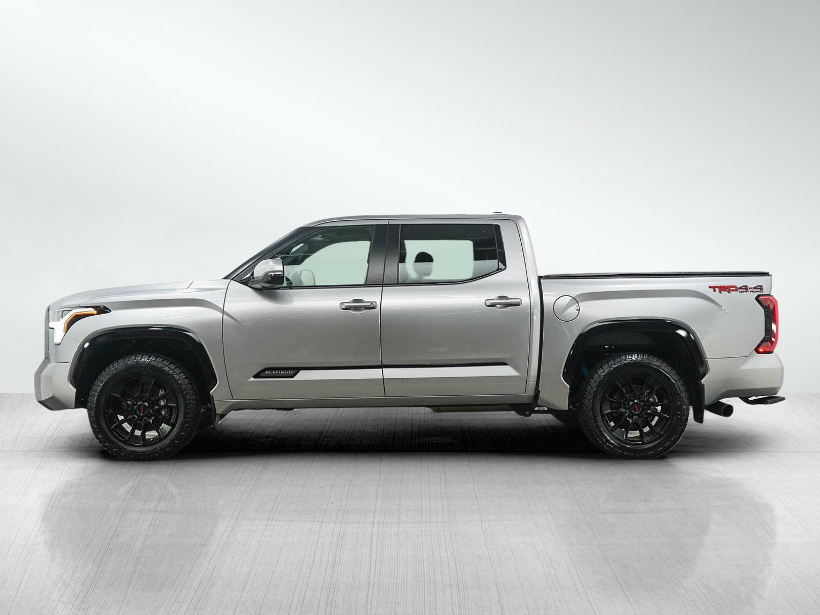 Used 2024 Toyota Tundra Platinum w/ TRD Off-Road Package AWD/4WD image 2