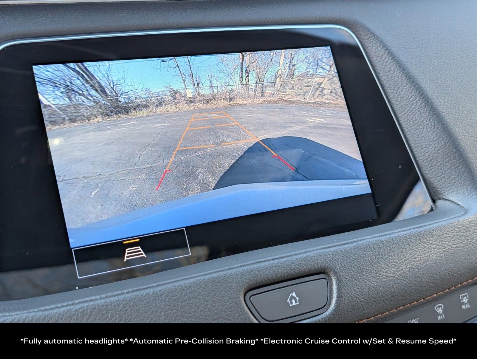 Used 2023 Cadillac XT4 Sport w/ LPO, Onyx Lite Package image 9