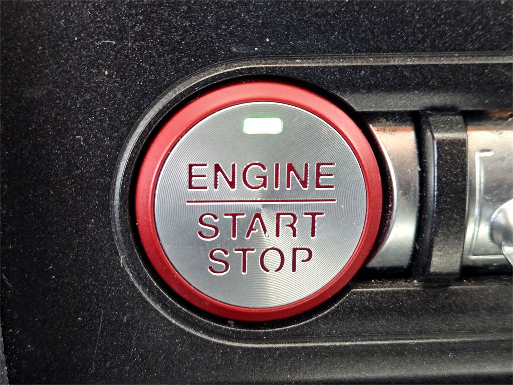 Used 2022 Ford Mustang Premium image 21