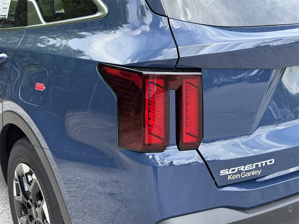 New 2026 Kia Sorento S w/ S Panoramic Sunroof Package image 10