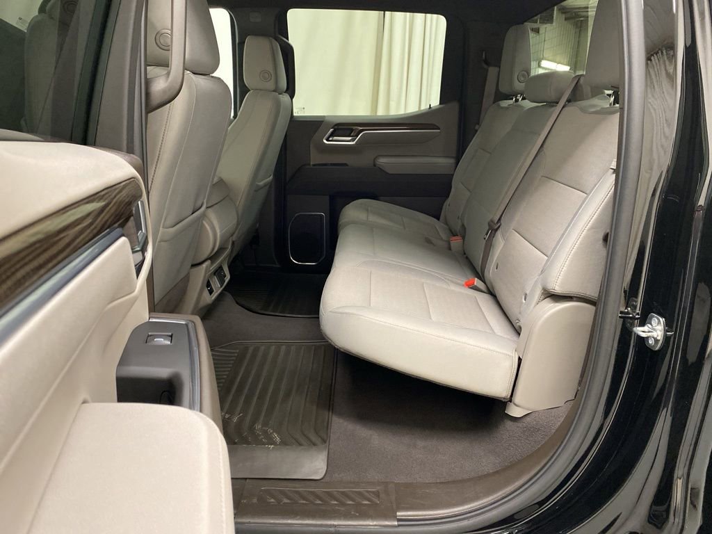 Used 2025 Chevrolet Silverado 1500 LT image 16