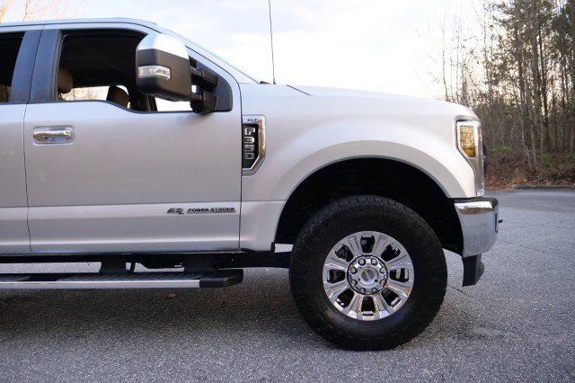 Used 2019 Ford F350 XLT w/ XLT Premium Package image 43