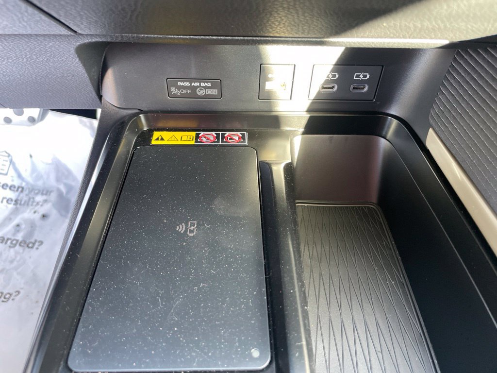New 2026 Toyota Camry Hybrid FWD image 20